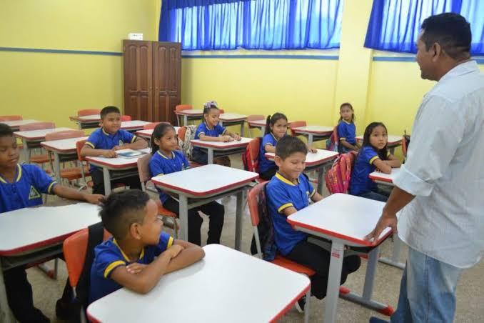 Vereadores exigem Decreto de suspensão do ano letivo em Parintins