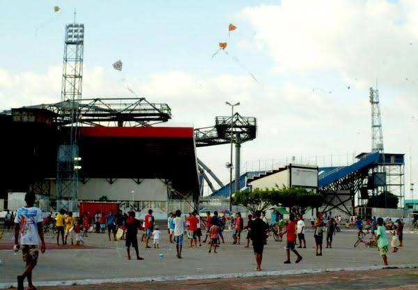 Fim de semana perigoso: Conselho Tutelar alerta para fugas, festas e papagaio de papel