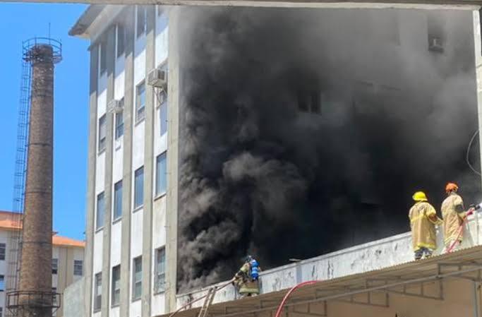 Incêndio em hospital do Rio de Janeiro mata duas pessoas; ambas tinham Covid