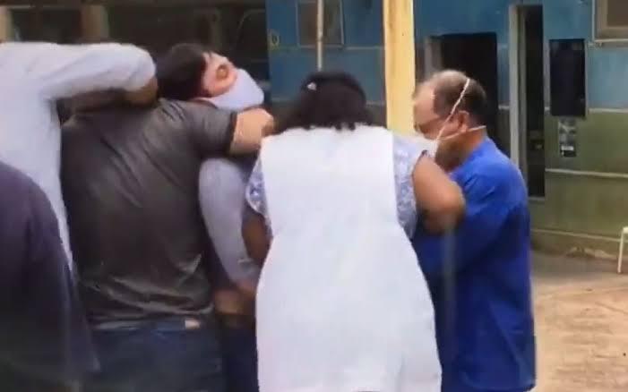 Equipe de filiada da TV Globo é agredida durante reportagem sobre as eleições em MG