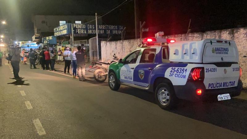 Homem é morto a tiros após ser perseguido por atirador no Centro de Manaus