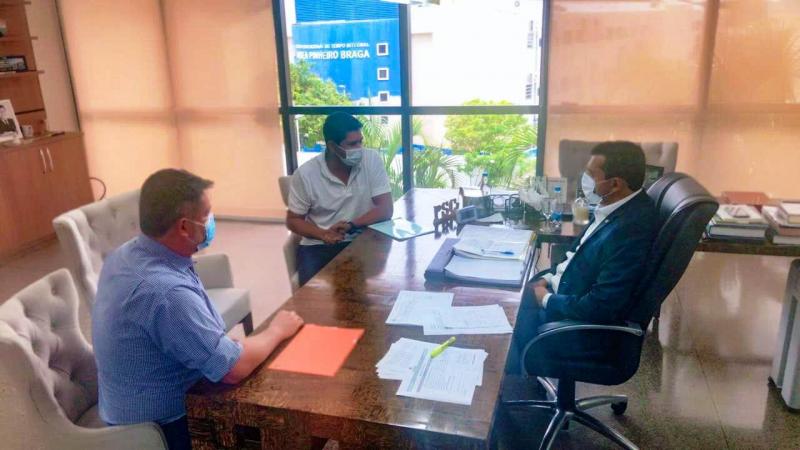 Bi Garcia diz que Hospital Padre Colombo não irá fechar e que está agilizando liberação de recursos