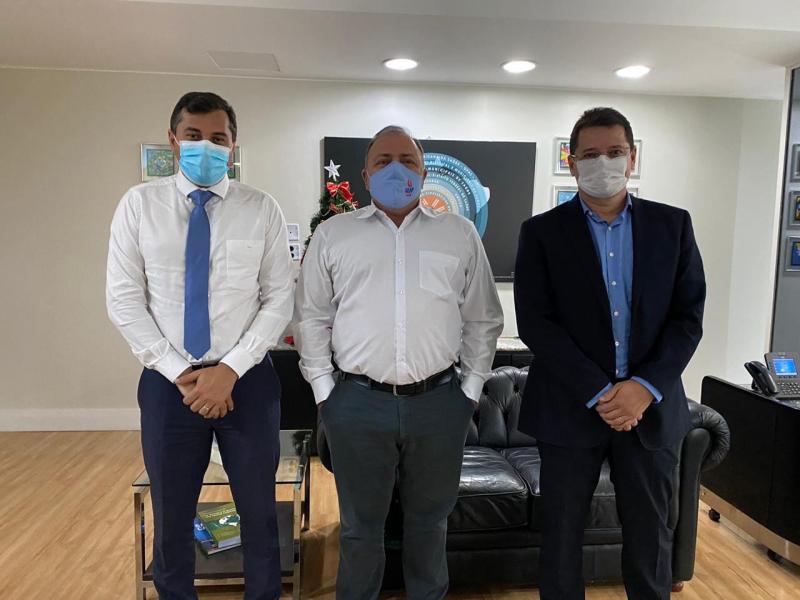 Em Brasília, Wilson Lima garante apoio do ministro Pazuello para assistência a pacientes pós-Covid