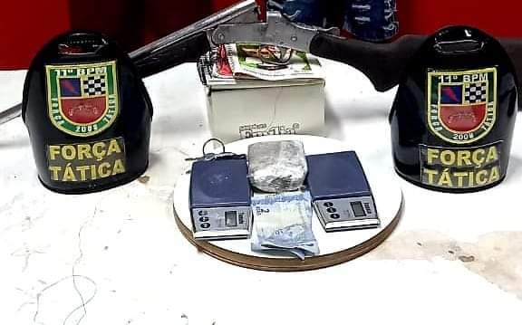 PM prende dupla por tráfico de drogas e posse ilegal de arma em Parintins