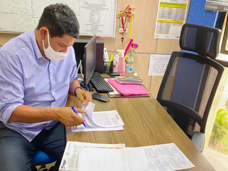 Parintins conquista mais de 3 milhões em investimentos após articulações de Bi Garcia