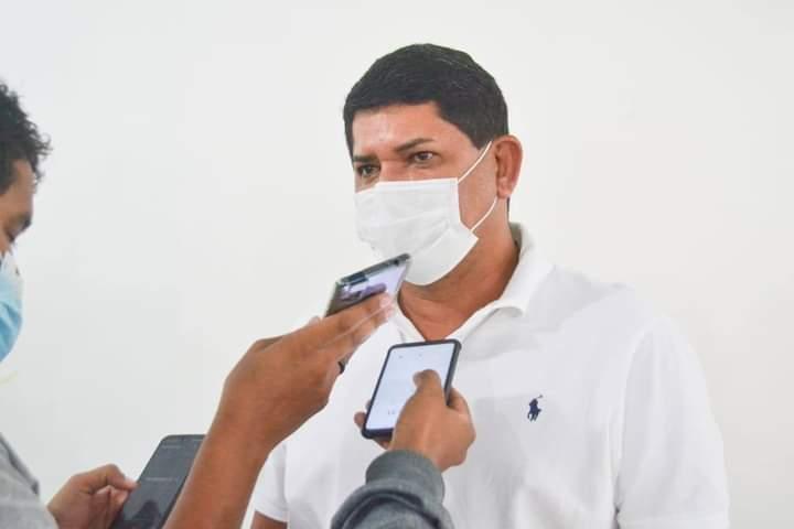 Prefeitura de Parintins revoga decreto e retoma toque de recolher no Natal e Ano Novo