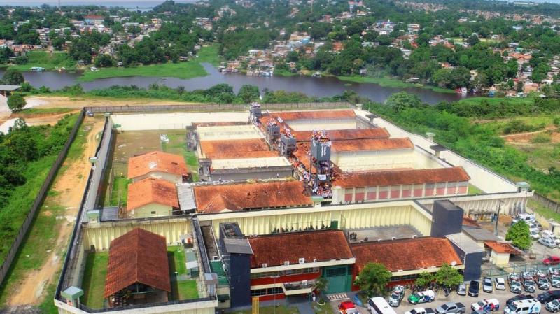 Presos fogem da Unidade Prisional do Puraquequara, em Manaus
