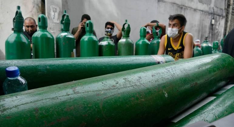 Carregamento com mais de 100 mil m³ de oxigênio da Venezuela deve chegar ao Amazonas nesta segunda-feira, diz governo