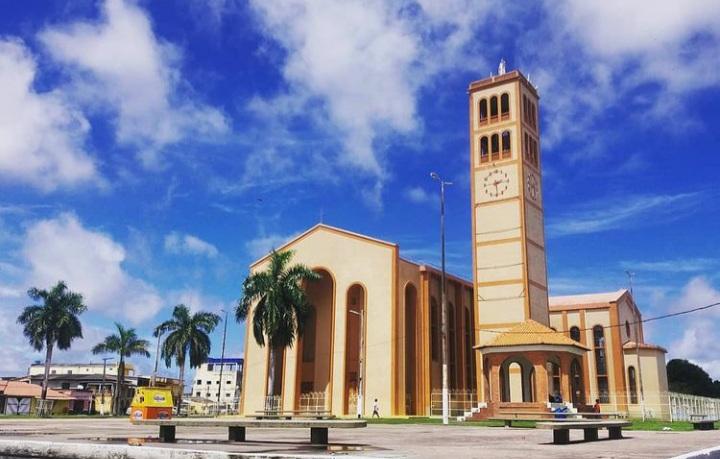 Catedral de Parintins divulga calendário com programação da Semana Santa, em Parintins.