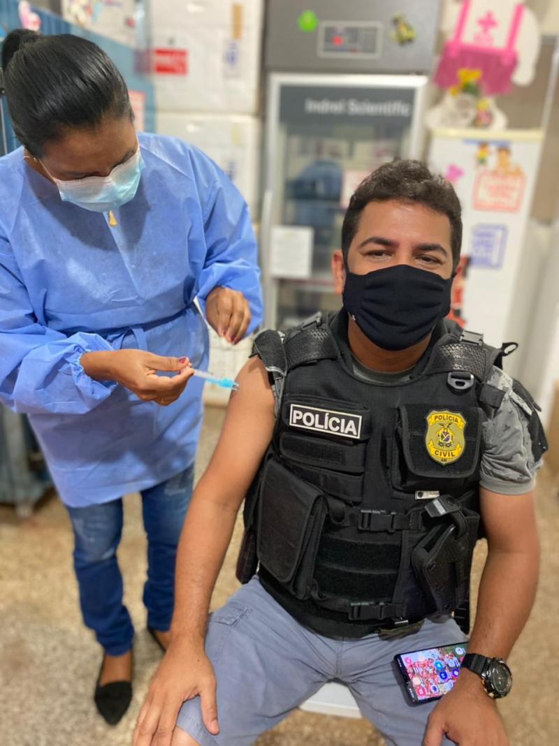 Em Barreirinha, começa a vacinação dos profissionais da segurança e pessoas de 50 a 54 anos que possuem comorbidades