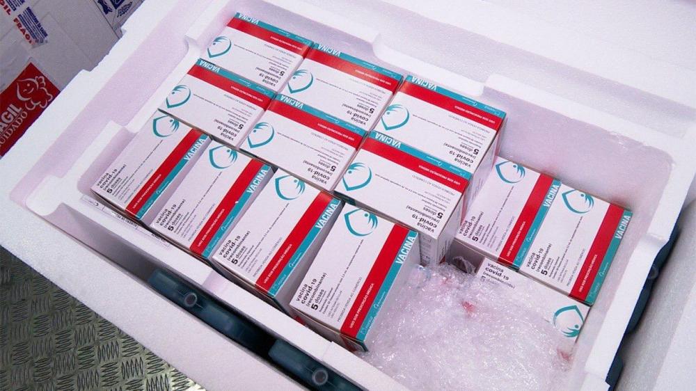 Governo do Amazonas recebe mais 44 mil doses de vacinas contra a Covid-19