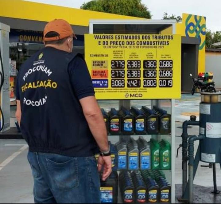 Em Parintins, Procon autua agência bancária e notifica 15 postos de combustíveis