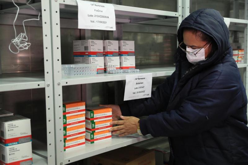Governo do Amazonas recebe mais 7 mil doses de vacina contra a Covid-19