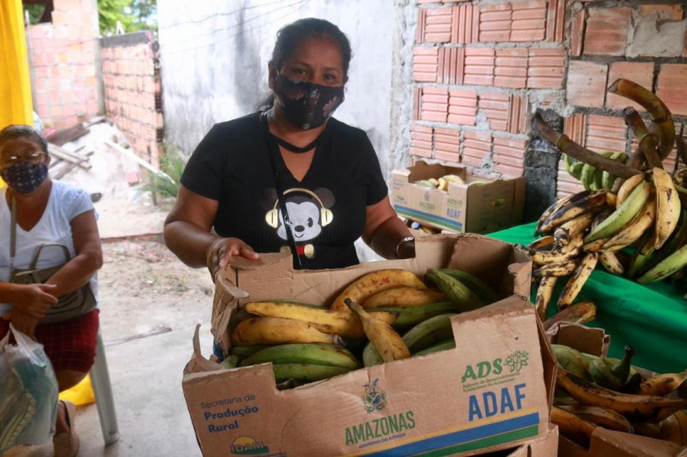 Governo do Amazonas doa 7.5 toneladas de alimentos para instituições que atendem famílias em risco social