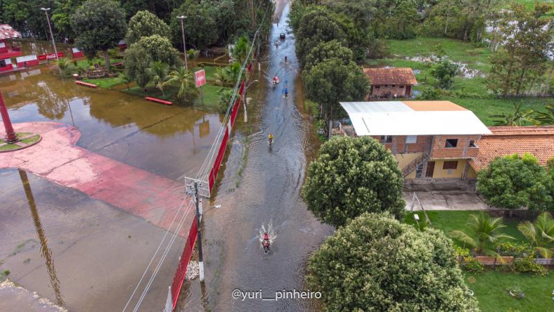 Devido a grande cheia em Parintins, veículos de grande porte são proibidos de trafegar na Estrada Odovaldo Novo a partir desta sexta (21)