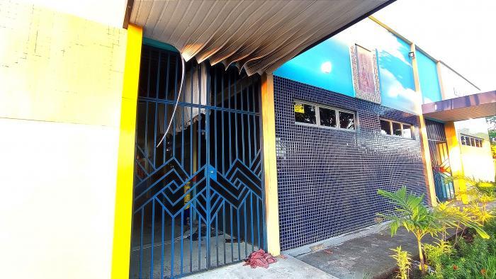 Em Parintins, bandidos tentam incendiar escola 
