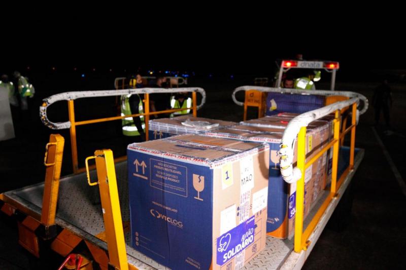 Amazonas recebe lote com 35.100 doses de vacinas contra Covid-19