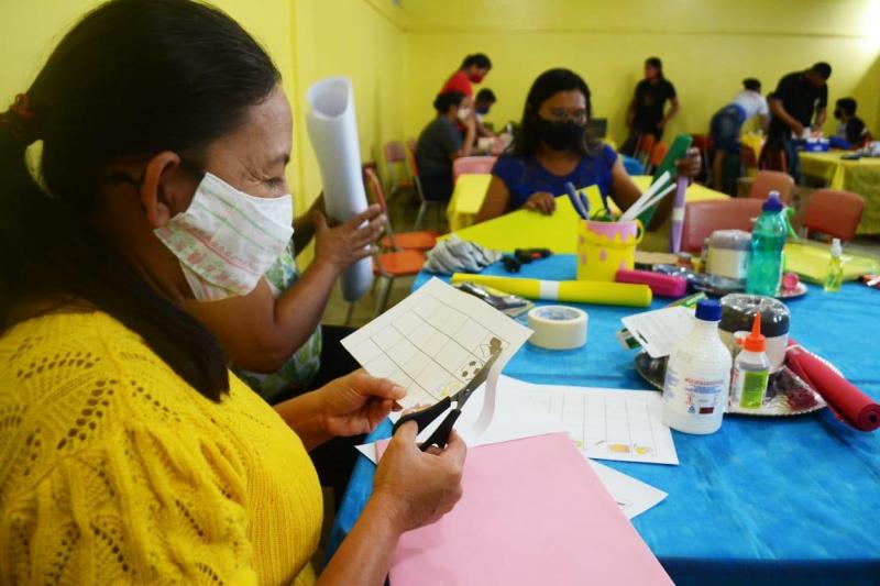 Em Parintins, Semed promove oficina de construção de jogos adaptados para alunos com deficiência