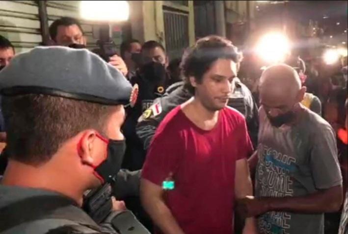 Em Manaus, homem mata pai e deixa mãe gravemente ferida após suposto surto psicótico 