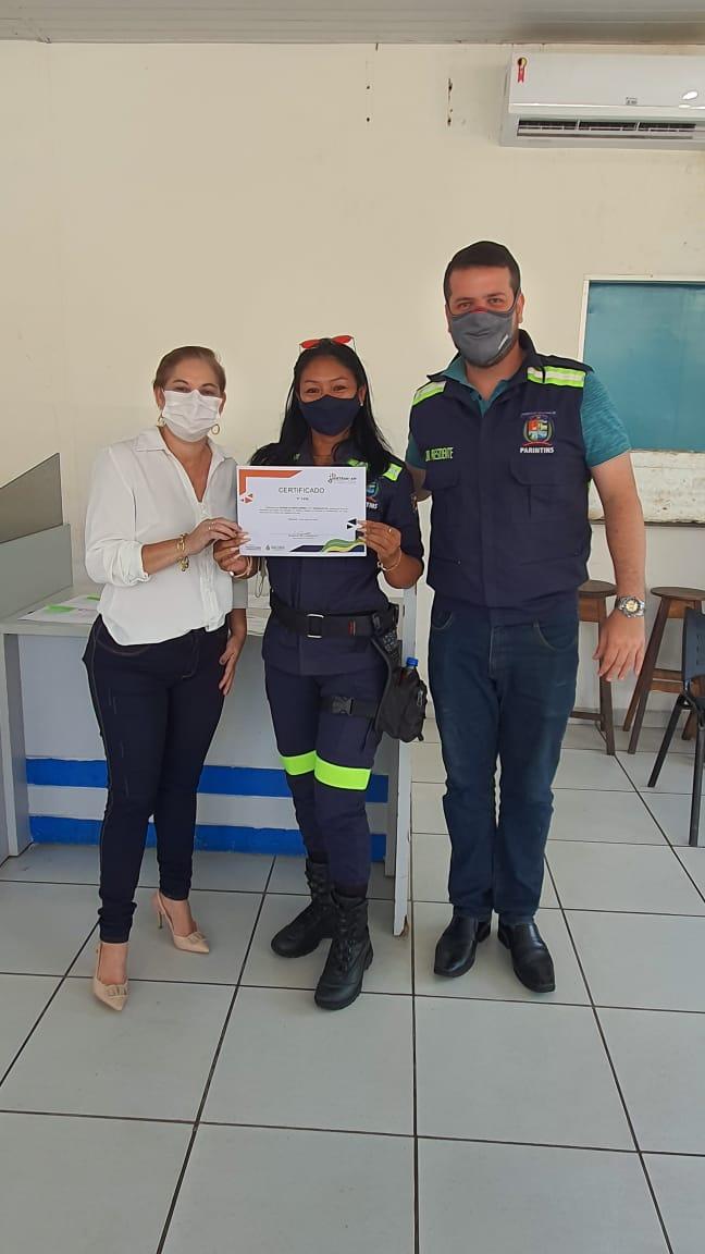 Agentes da EMTT de Parintins recebem certificação do Detran-AM 