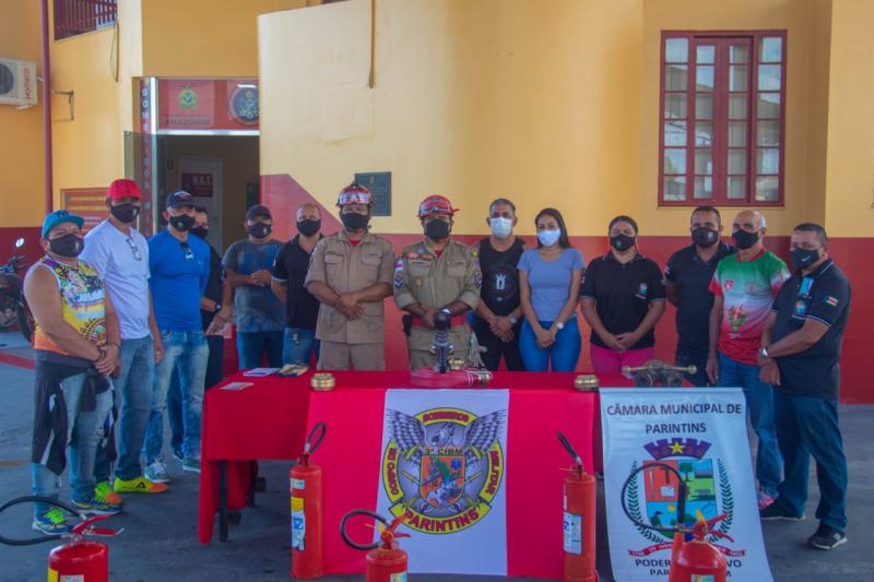 Funcionários da Câmara Municipal de Parintins recebem Treinamento Básico de Prevenção e Combate a Princípios de Incêndio