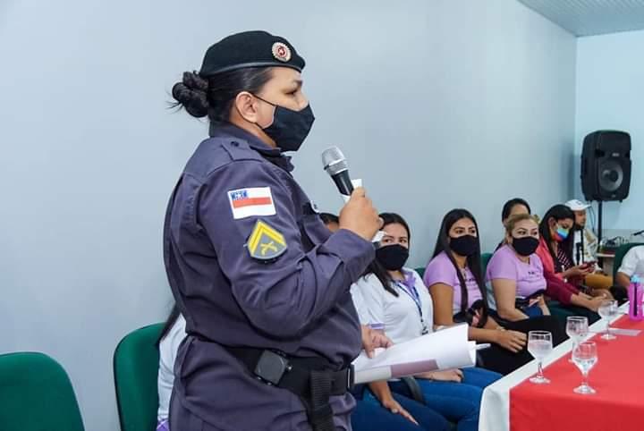 Em Parintins, policiais militares do 11° Batalhão de Polícia Militar participam de capacitação para o combate à violência contra a mulher 