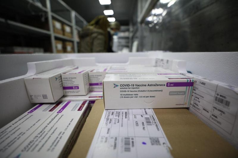 Governo do Amazonas recebe mais 70,3 mil doses de vacinas contra Covid-19