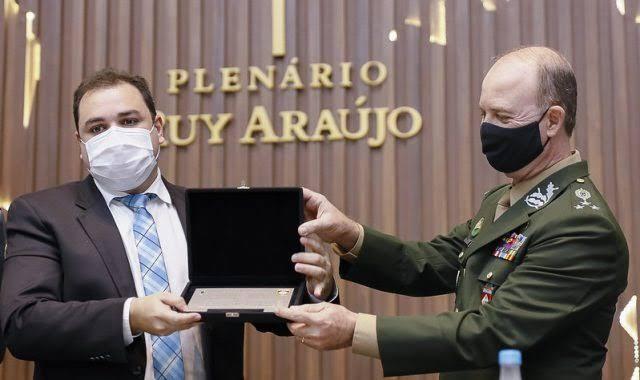 General do Exército assume secretaria de Segurança Pública do Amazonas