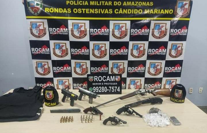 Suspeitos de integrarem facção criminosa são presos com armas em Manaus