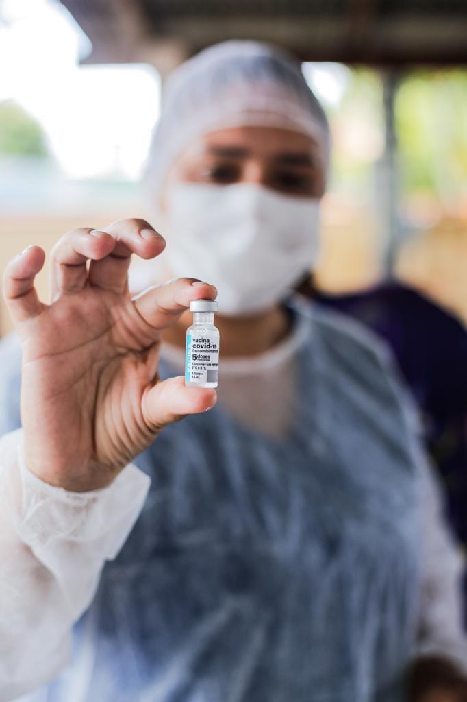 Em Parintins, inicia a vacinação para adolescentes de 17 a 12 anos com comorbidades e deficiências permanentes Em Parintins, inicia a vacinação para adolescentes de 17 a 12 anos com comorbidades e deficiências permanentes