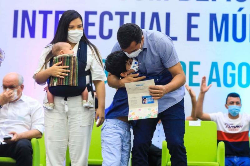 Wilson Lima anuncia repasse de R$ 6 milhões para instituições que atuam com pessoas com deficiência