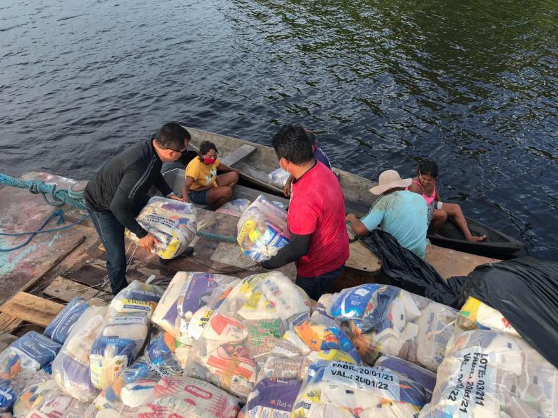 Prefeitura de Barreirinha contribui na logística em ajuda humanitária aos Sateré-Mawé do rio Andirá