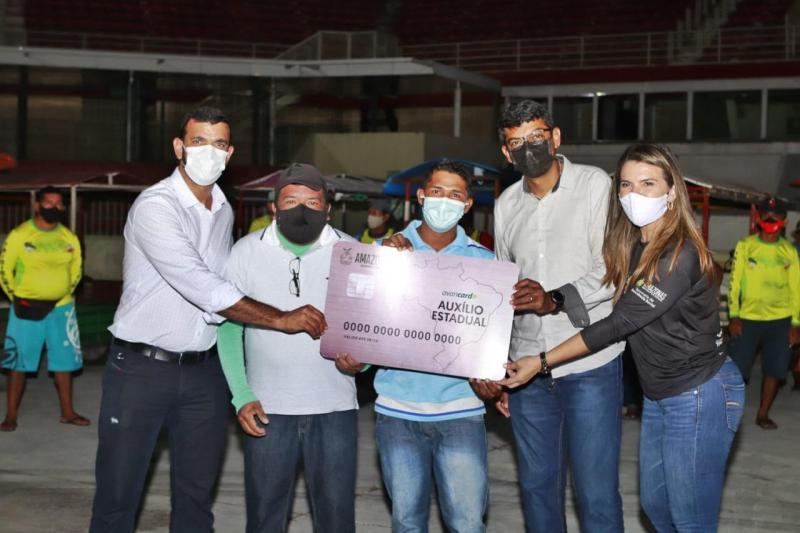 Governo do Amazonas estende alcance do Auxílio Estadual aos tricicleiros de Parintins 