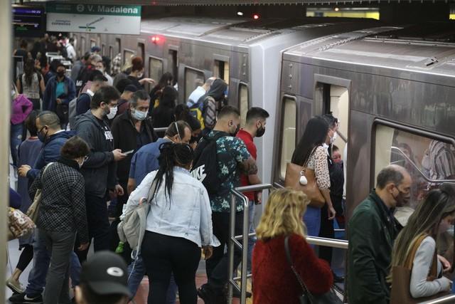 Variante delta já corresponde a 70% dos casos de Covid-19 na cidade de São Paulo, diz prefeitura