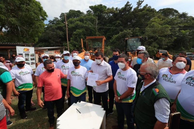 Governador Wilson Lima assina ordem de serviço para obras do ‘SOS Vicinais’ na capital e interior