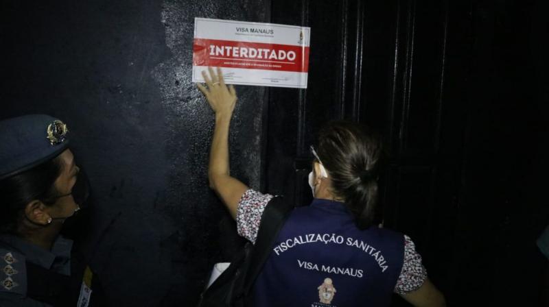 CIF autua quatro estabelecimentos e encerra duas festas clandestinas no final de semana, em Manaus