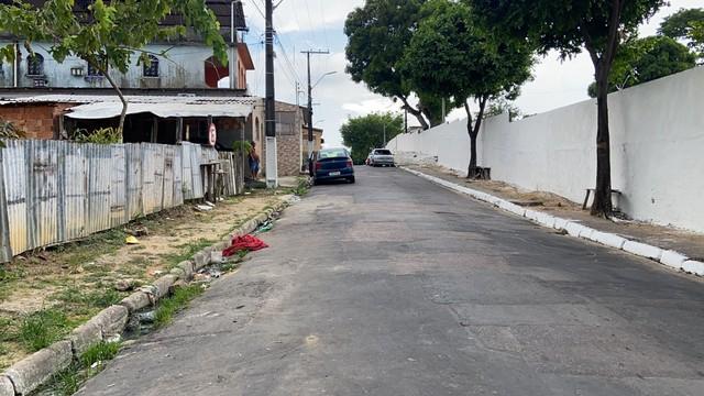 Corpo de técnica em enfermagem é encontrado dentro de porta-malas de carro, em Manaus