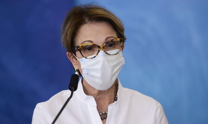 Ministra Tereza Cristina é diagnosticada com covid-19