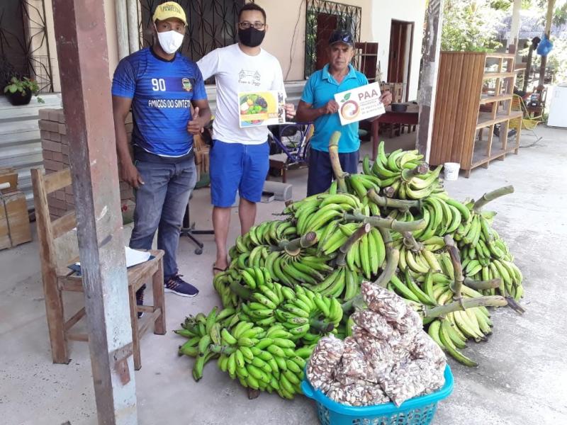 Em Fonte Boa, Idam assiste produtores na entrega de 30 toneladas de produtos agrícolas pelo Alimenta Brasil