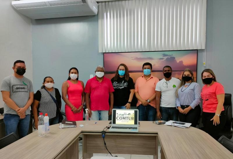Conselho Municipal do Turismo de Parintins se reúne para alinhar nova eleição