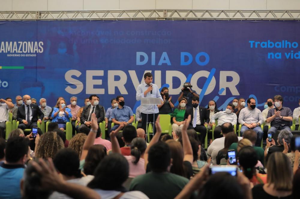 Wilson Lima anuncia pagamento de datas-bases, promoções e progressões de carreira para servidores públicos estaduais