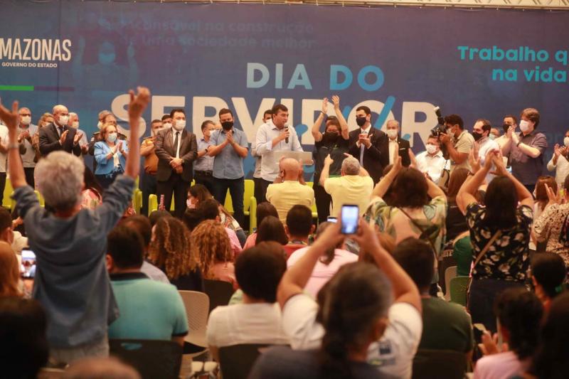 Profissionais de Educação da rede estadual terão reajuste de 9,19% a partir de 2022
