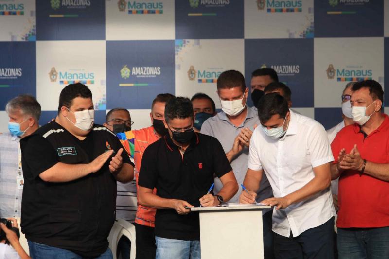 Wilson Lima e David Almeida firmam convênios de R$ 30 milhões para reforma de 29 feiras e contenção de erosões