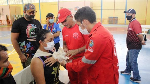 Professores de educação física da SEMJUV recebem treinamento de primeiros socorros