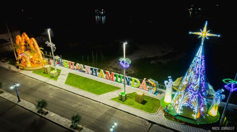 Prefeitura de Nhamundá inaugura maior complexo natalino do baixo Amazonas