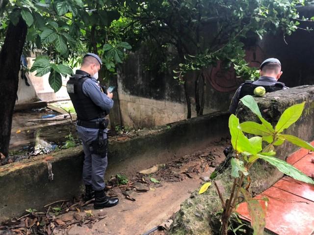 Corpo com mãos e pés amarrados é encontrado embaixo de ponte, em Manaus