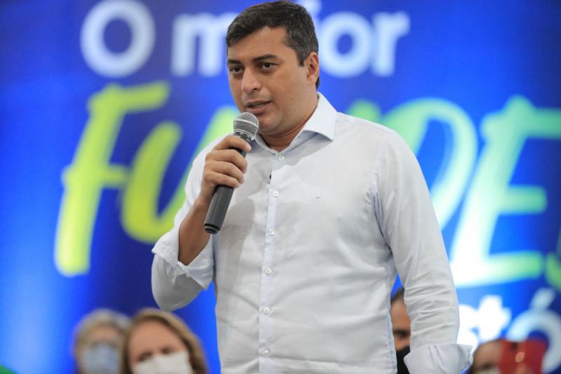 Wilson Lima antecipa salário de dezembro dos servidores estaduais para os próximos dias 20 e 21 de dezembro 