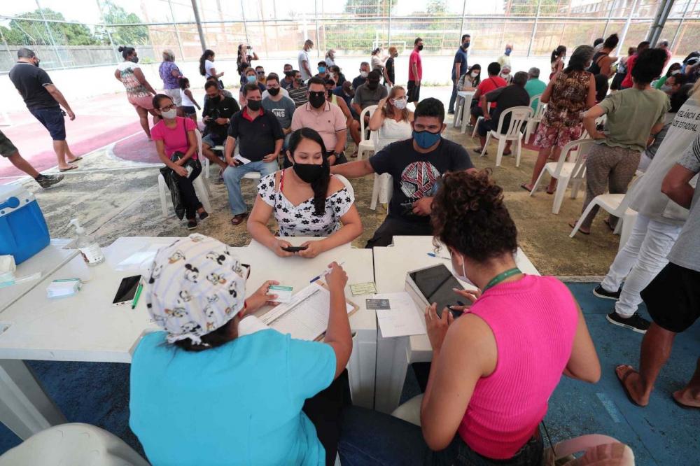 Governo do Amazonas intensifica vacinação e testagem contra a Covid-19 na capital