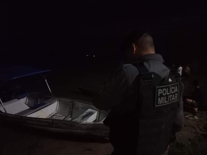 Homem é encontrado sem vida no rio, em Maués