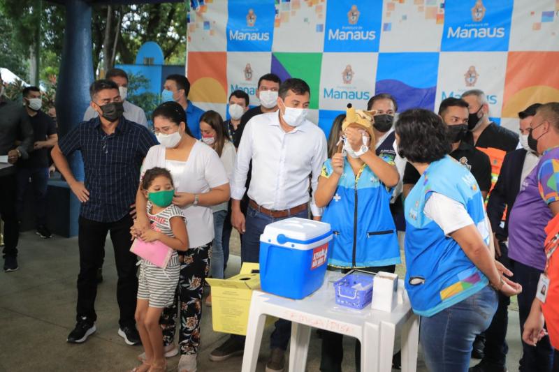 Governador Wilson Lima acompanha início da vacinação contra a Covid-19 de crianças de 5 a 11 anos